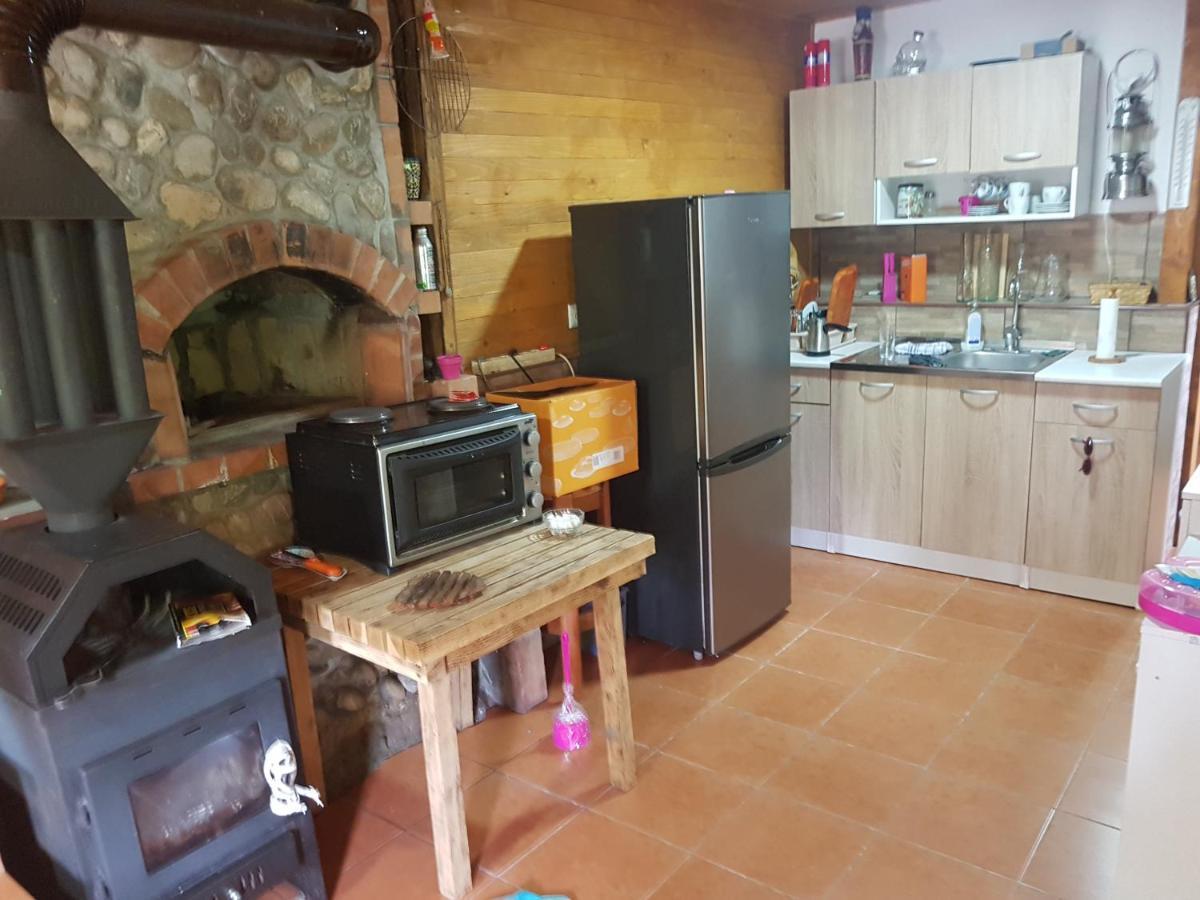 Potok Kuca Sa Bazenom Villa Konjic Buitenkant foto